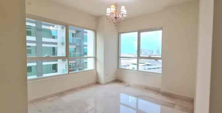 Stunning Marina Heights Aparting with Spectacular آراء