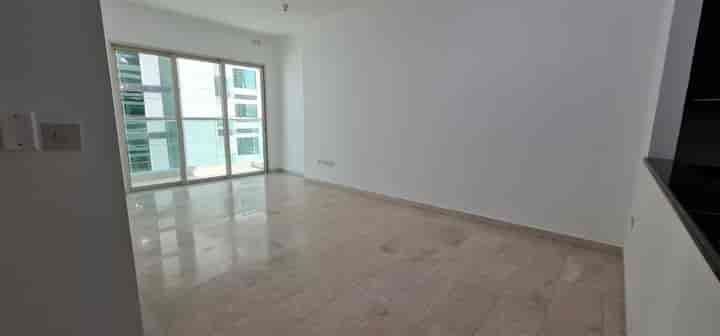 Stunning 1 Bedroom Apartment in Marina Heights with Spectacular views