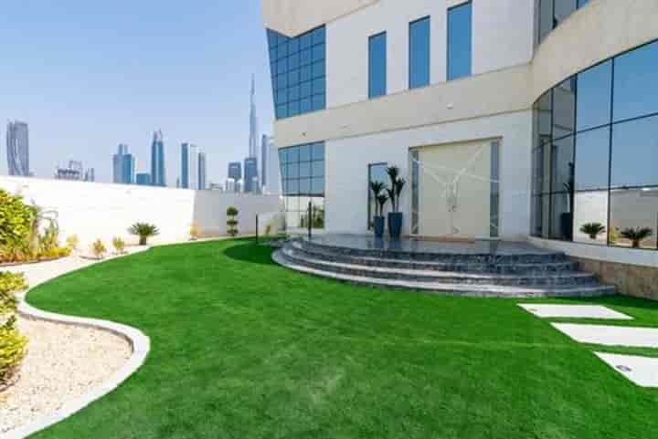 Exclusive Al Burj Villa with Stunning Views of Burj Khalifa