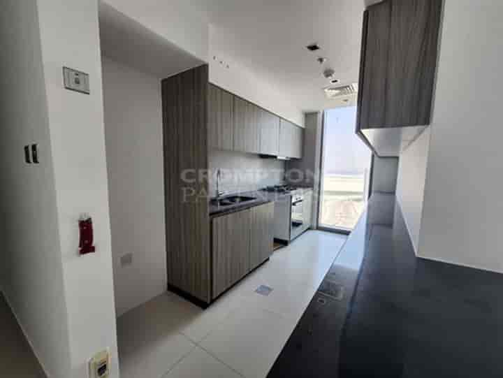 Geräumiges 3 Bett + Maid Room Apartment mit Stadtblick in Meera Shams, Al Reem Island