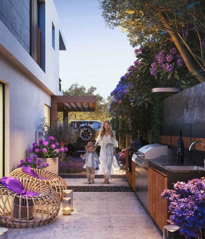 Luxuriöse 4-Zimmer-Stadthaus in Damac Violet, Damac Hills