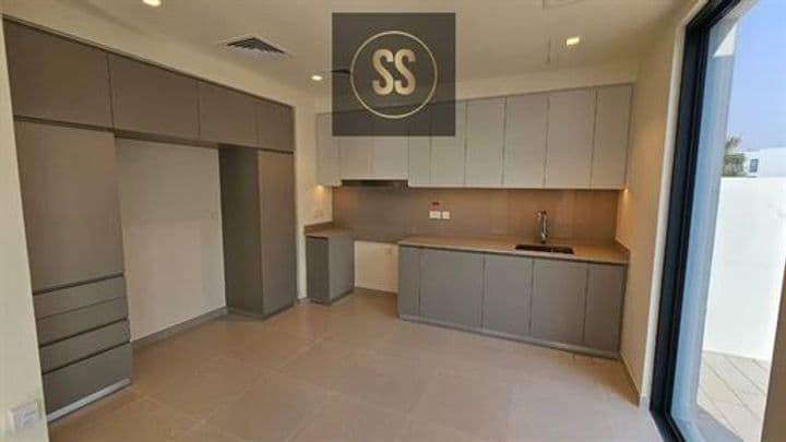 Modern 3-Bedroom Townhouse in Secure Gated Community