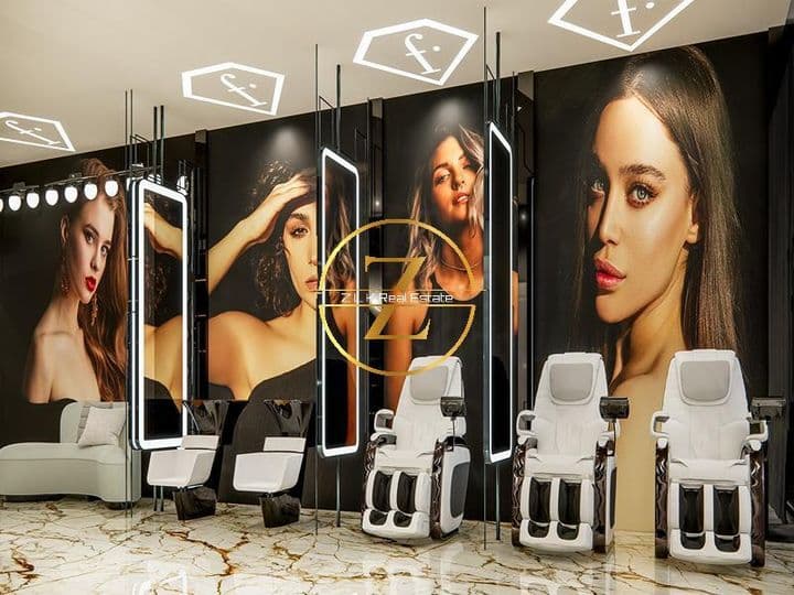 Voll möbliert 2 Bed + Privater Pool in Branded Tower von Fashion TV