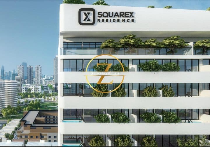 Stunning SquareX Residence with Top-Notch Amenities Near Major Dubai Attractions