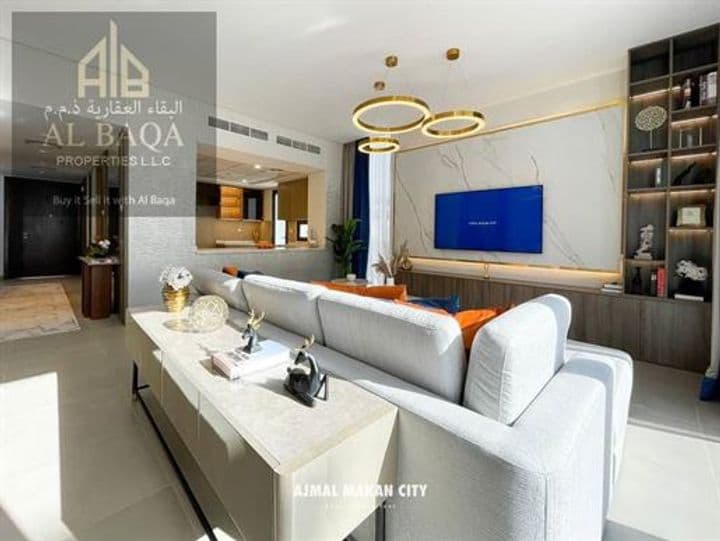 Luxurious Waterfront Villa at Sharjah Sun Island