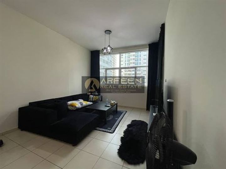 Splendido appartamento con 1 camera da letto in Ajman One Towers con viste mozzafiato