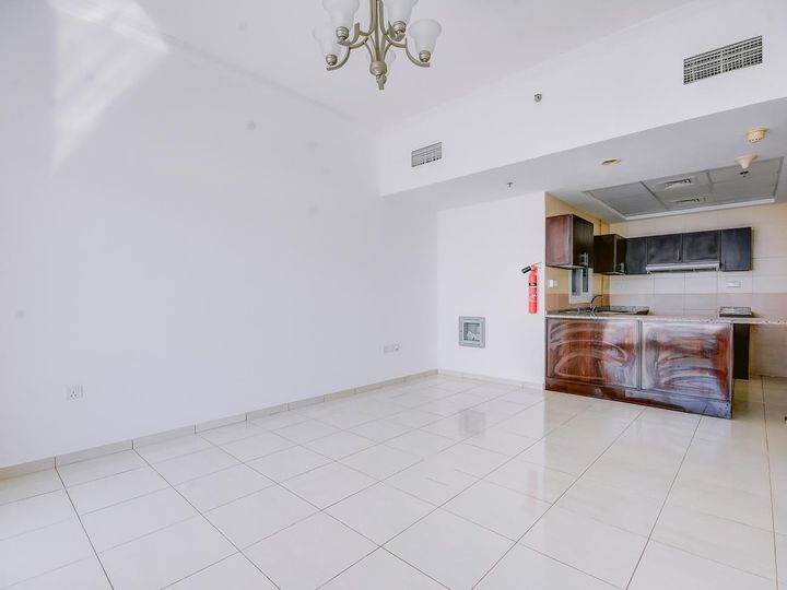 Stunning 1-Bedroom Appartamento in Majan Community